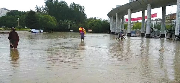 山東大暴雨，羅德移動泵車隨時待命